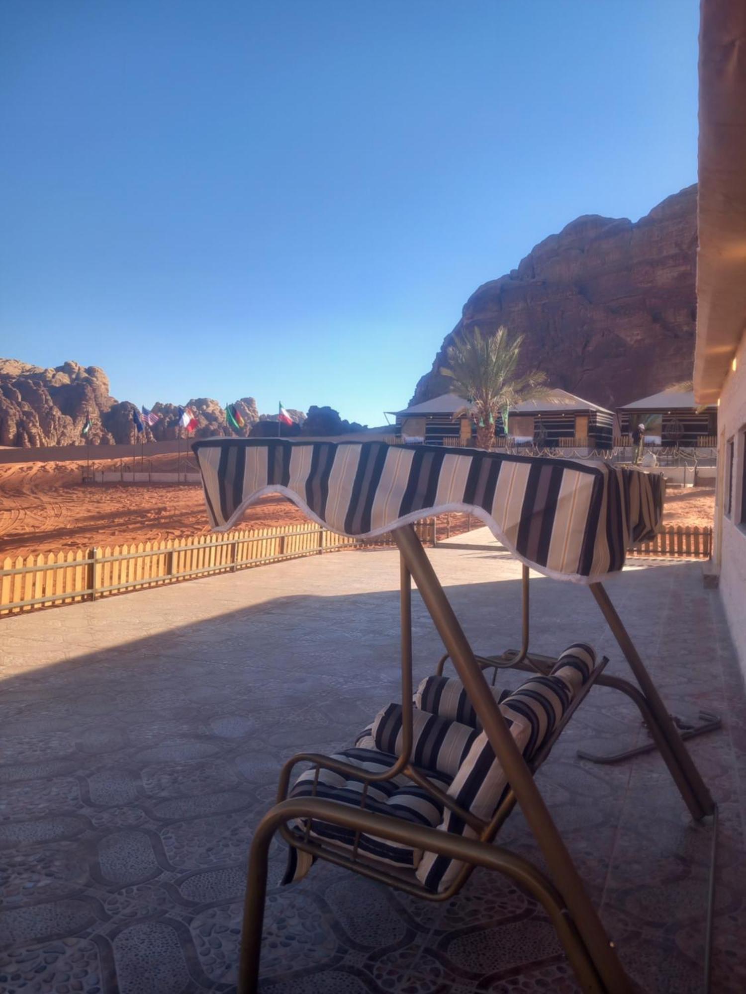 Falling Stars Camp Wadi Rum Exterior photo